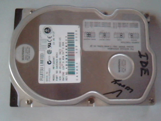 Hard Disk Drive IDE Fujitsu Limited MPF3204AT CA05423-B341 505-0028 2000-05