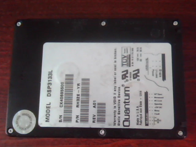 Hard Disk Drive SCSI Quantum DSP3133L RH32E-YR A01 542191903