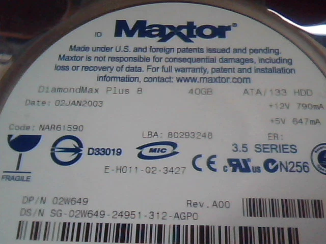 Hard Disk Drive IDE Maxtor DiamondMax Plus 8 40GB 02W649 E-H011-02-3427 A00