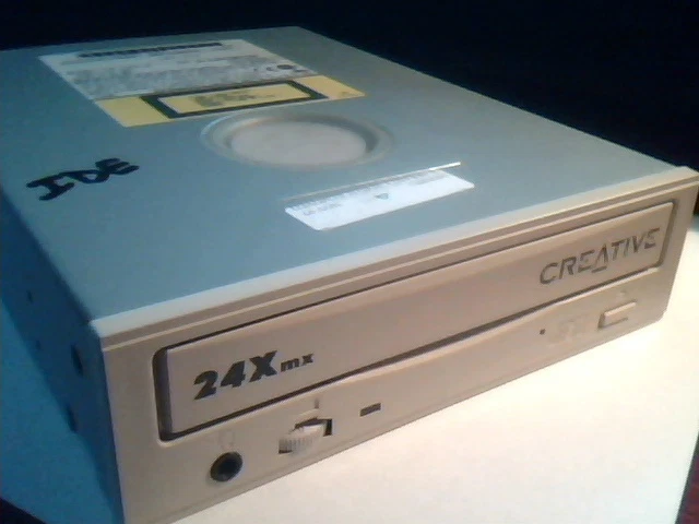 CD Drive IDE CR-585-B Creative 24Xmx CRE-BTB September 1997 IU09TB059CRB