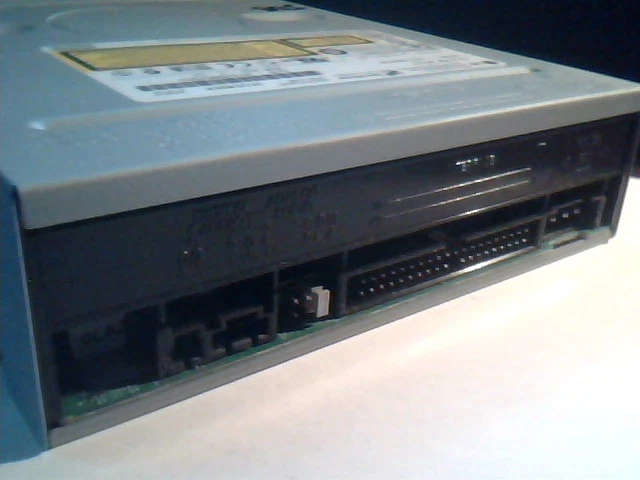 CD Drive IDE LG CD-R RW GCE-8481B 1.10 November 2002 Rewritable Ultra Speed - image 5
