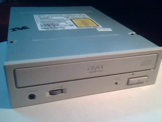 DVD Drive IDE Code DVD-116/2 DVD-116 Pioneer October 2001 ATAPI