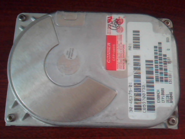 Hard Drive SCSI Conner CFP1080S 30-46375-01 A01 EX98NCH DEC01