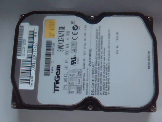 Hard Disk Drive IDE TriGem SV0432A/TGE Rev AA KH101-17 79910
