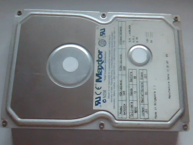 Hard Disk Drive IDE Disk Maxtor 84320D4 04B 02B 11A 11/97