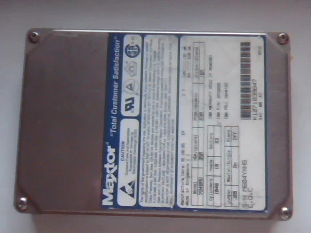 Hard Disk Drive IDE Disk Maxtor 7540AV 35A 23A 12A 03/95 540
