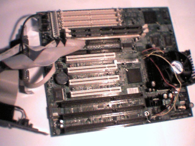 Pentium Motherboard Socket7 BCM SQ575 F02 430VX W83977TF MMX PS/2 Mouse