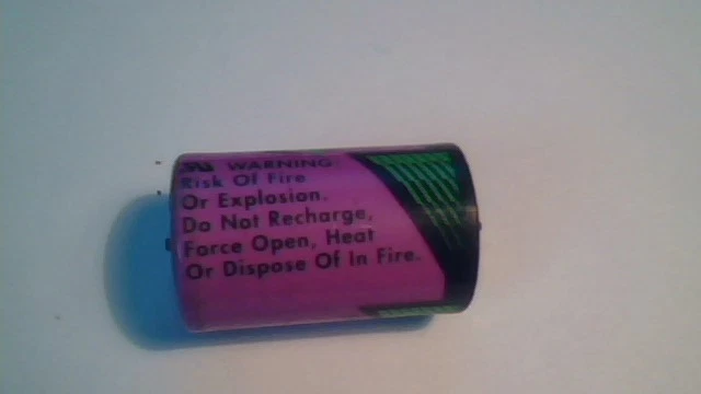 TADIRAN 3.6V half size 1/2 AA LITHIUM BATTERY TL-5101 no LEADS vintage - image 2