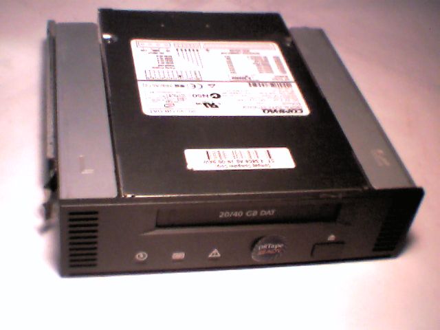 SCSI DAT Tape Drive Compaq EOD006 158856-002 20/40 LVD