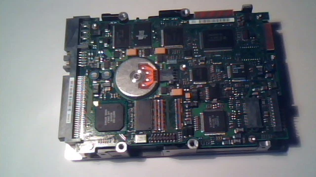 Hard Drive Disk SCSI Seagate Barracuda ST39236LW 9N3012-002 68-pin 9.2GB - image 2