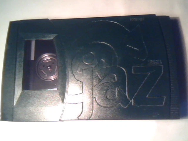IOMEGA JAZ DRIVE 2GB MODEL V2000S EXTERNAL DRIVE DISK