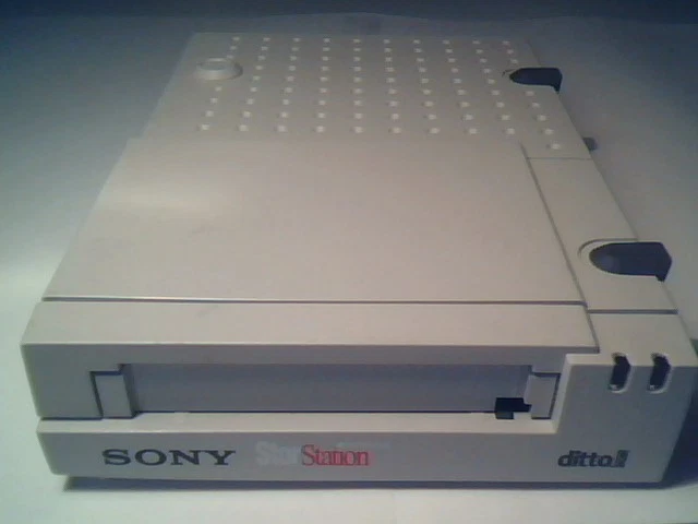 Sony StorStation Ditto 2GB Tape Drive External Parallel Printer Port IO2000-PX