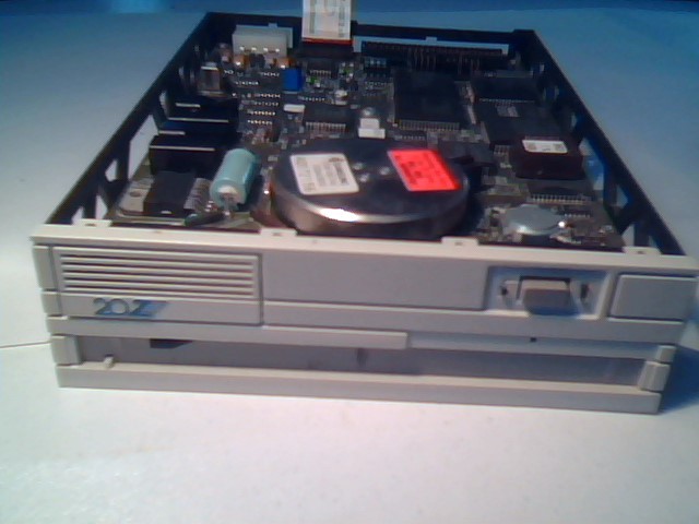 IOMEGA Beta 20ZA Optical Drive 5.25 SCSI 50-pin Beta20ZA 20Z