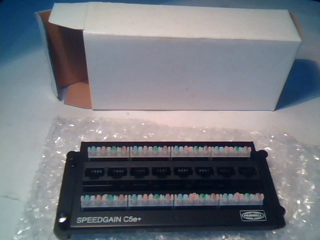 HUBBELL BRYANT HSODM8 Speedgain CAT 5E NETWORK DATA MODULE, 8-PORT