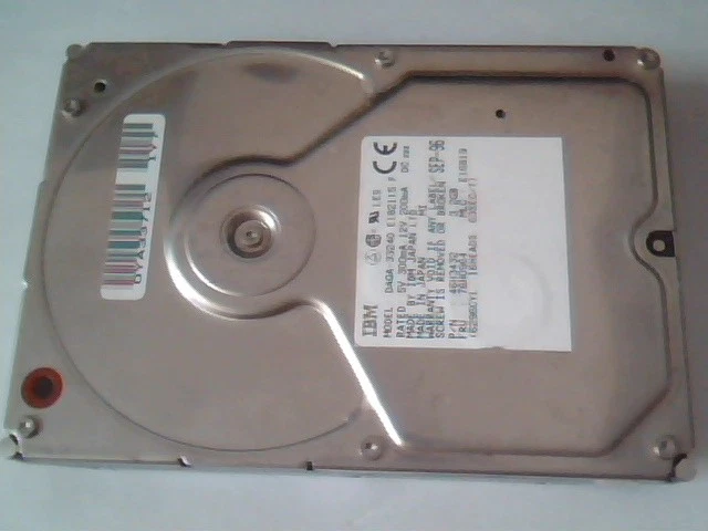 Hard Disk Drive IBM DAQA-33240 E182115 F 46H3432 76H0964