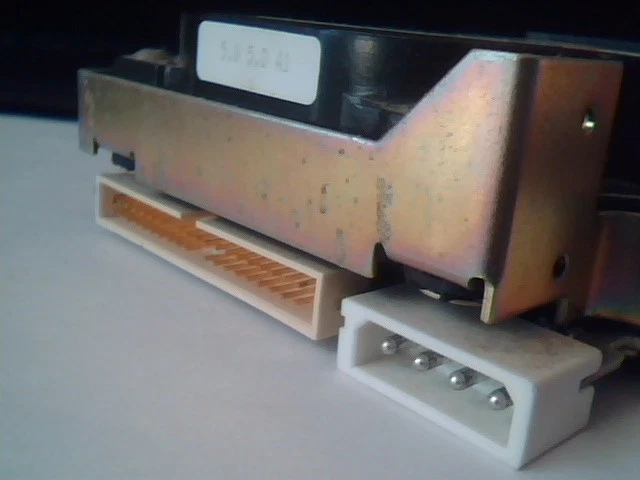 Hard Disk Drive Seagate ST-1144A KD832002 903010-004 - image 4