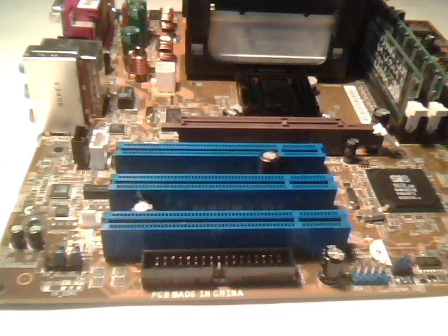 Pentium Motherboard P4 P4SGX-MX V2.00 1.8GHz CPU 1GB RAM bundle Socket478 AGP 4X - image 3