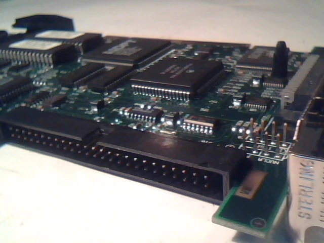 DPT PM2044U SMARTCACHE IV NARROW SCSI PCI card with RC4040 cache extension - image 4