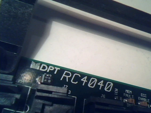 DPT PM2044U SMARTCACHE IV NARROW SCSI PCI card with RC4040 cache extension - image 6