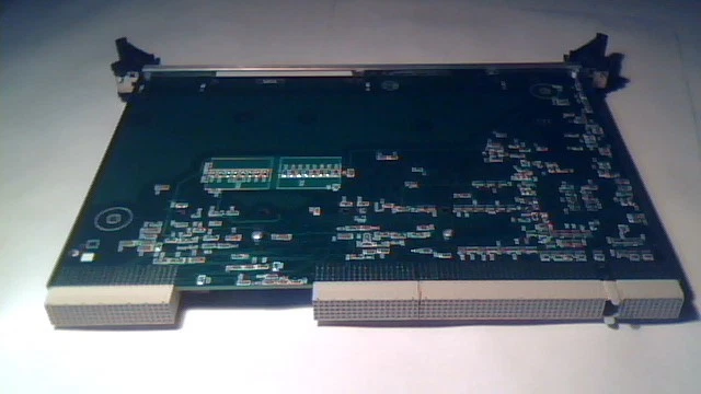 Motorola CPCI CompactPCI CPV8540 HS PMC 01-W3507F-01A MPMC202 Card Carrier - image 2