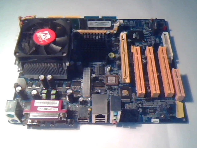 Mercury KVM266PM-U Motherboard Athlon XP2000+ Socket462 loaded