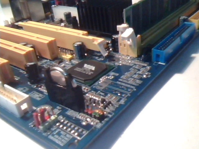 Mercury KVM266PM-U Motherboard Athlon XP2000+ Socket462 loaded - image 4