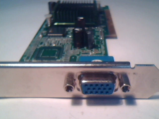 XFX GeForce2 MX400 64M SDRAM AGP VGA Video Graphics Card VAGEFR26PS PV-T07G-DR - image 3