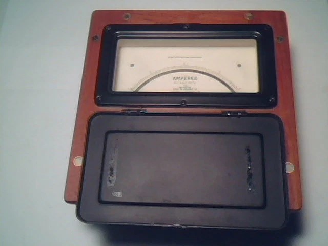 1930s MEGGER AMPERES AC/DC 5A EVERSHED & VIGNOLES vintage test meter ammeter