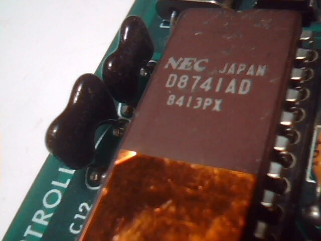 128 keyboard C/D Controller 1703-10057 on 110-pin card 8405A NEC D8741AD - image 5