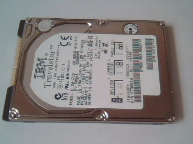 2.5 Hard Drive IDE Disk IBM Travelstar DJSA-220 20GB 07N6619 H31898