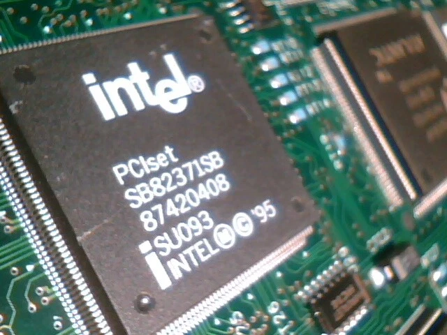 Pentium Socket7 Motherboard LSI Logic Intel 430HX DP83905AVQB SCSI RAID - image 7