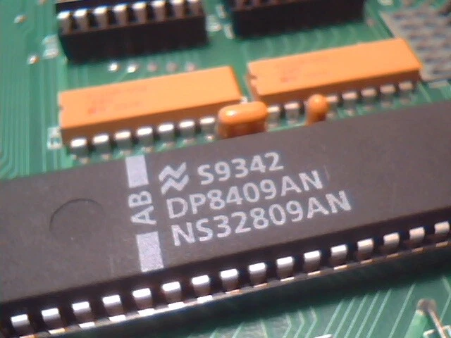 VARIAN POLY CPU 68000 card 1993 03-915605-01 Rev4 - image 6