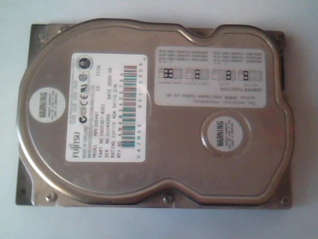 Hard Drive IDE Fujitsu MPE3064AT CA05367-B321 2000-06 YTIN 601-0308