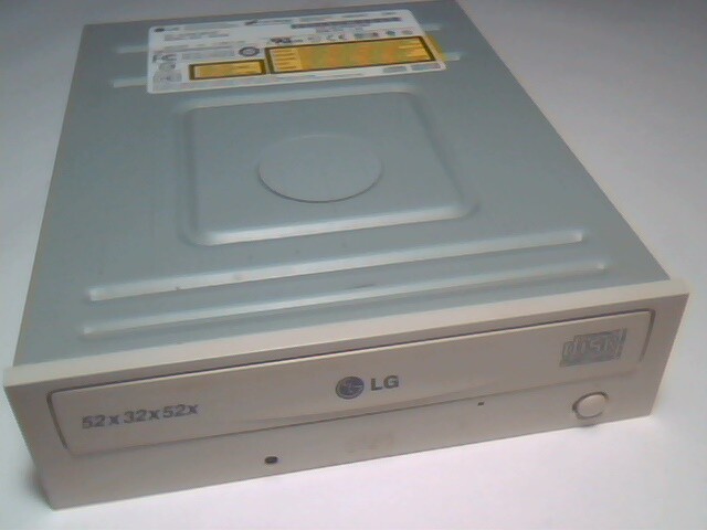 LG CD-ROM CD-R/RW Drive GCE-8525B 1.03 52x32x52x 40pin IDE ATA burner rewritable