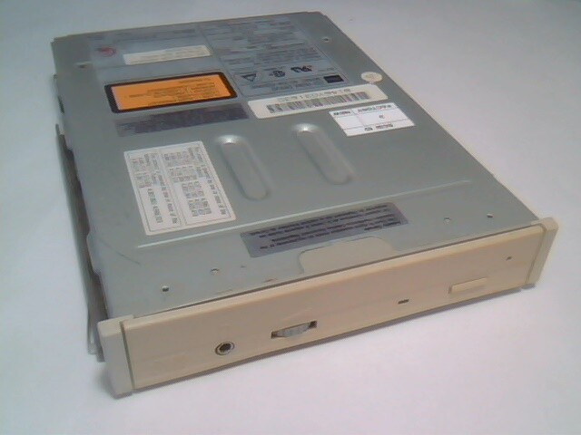 TOSHIBA XM-4101BME 4X 50 PIN SCSI CD-ROM DRIVE SLIMLINE IBM 06H2150 06H5055