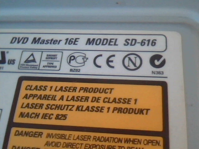 Samsung DVD Master 16E Drive CD SD-616 October 2001 09J259 A00 - image 3