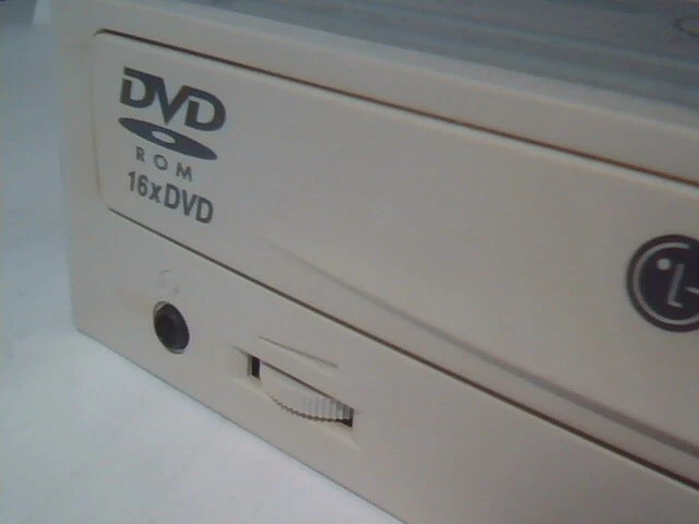 LG CD-RW DVD ROM Drive GCC-4480B March 2003 1.02 16xDVD 48x24x48x - image 3