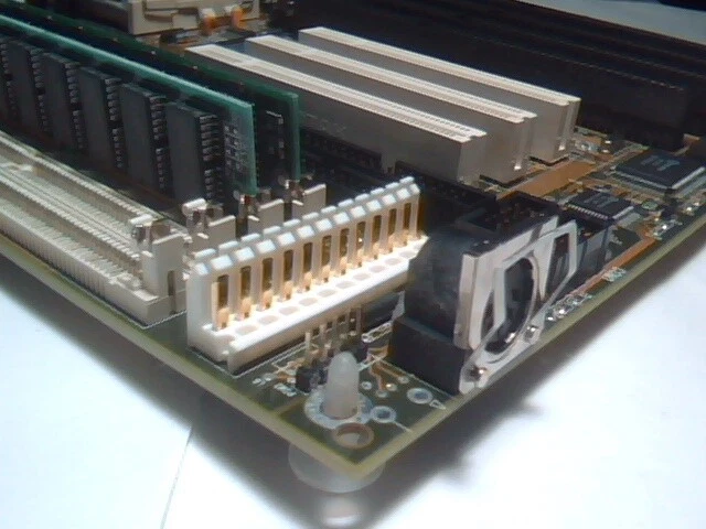 Motherboard Pentium Socket7 MSI MS5122 v1 MS-5122 P54C SI5 SIS AF7C loaded - image 2