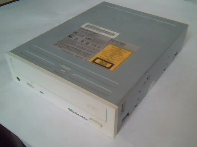 CD-RW Drive LITE-ON It Corp. LTR-48246S Nov2002 48x24x48x