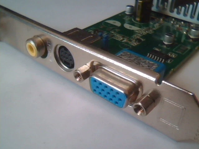 AGP card ATI Radeon 9200SE 64M DDR TVO VGA Video 1024-GC26-22-SA - image 4