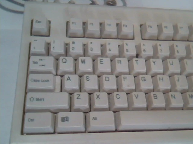 Magitronic Keyboard KB-6923 D-K9500M - vintage, working - image 2