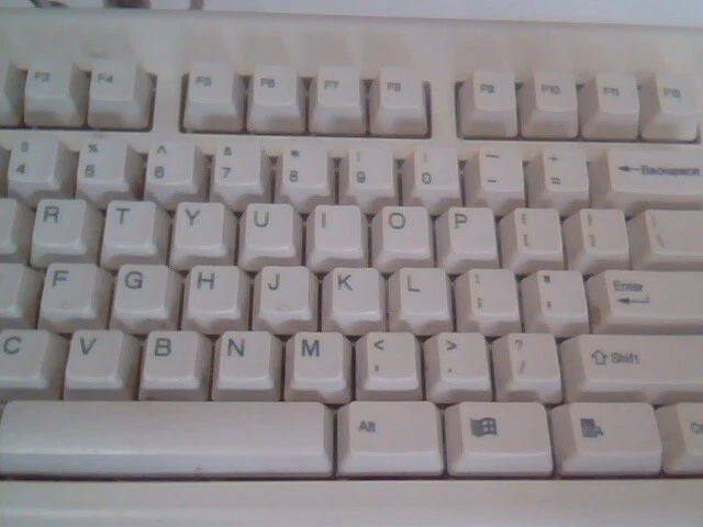 Magitronic Keyboard KB-6923 D-K9500M - vintage, working - image 3