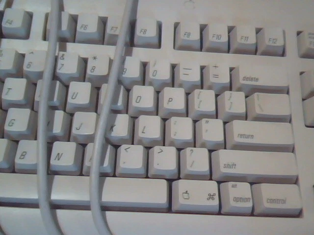 Apple Design Keyboard Model M2980 - Macintosh, vintage, working - image 4