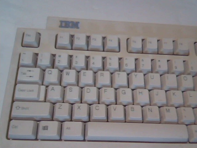 IBM KB-7953 Keyboard - CET 98-42 28L1823 A01 - vintage, working - image 3
