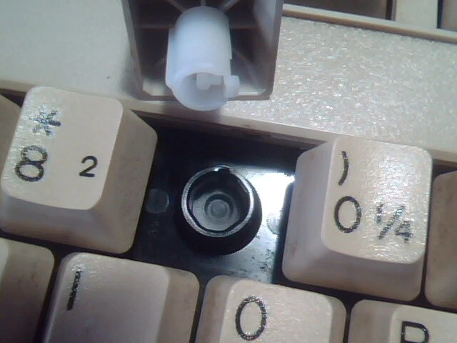 Compaq Enhanced III Keyboard CIGE035074 140536-112 French/Canadian - image 7