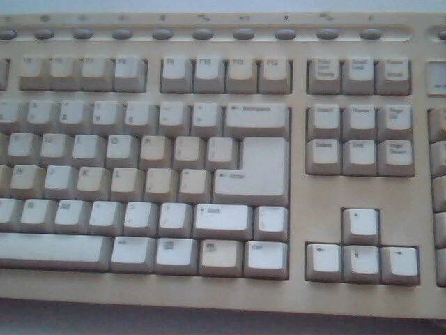 Micro Innovations Keyboard KB9001 - E5XKBHP119M10M PS2 PS/2 - image 3
