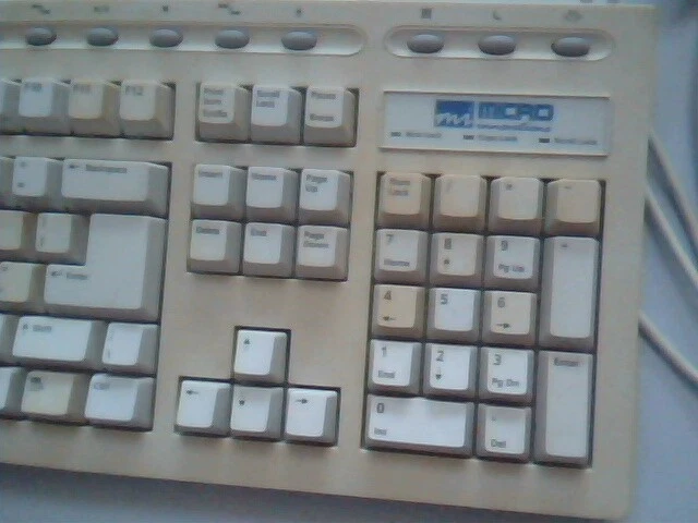 Micro Innovations Keyboard KB9001 - E5XKBHP119M10M PS2 PS/2 - image 4