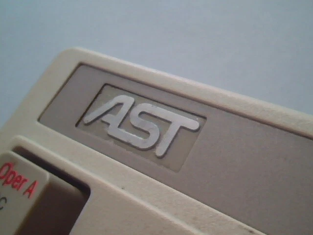 AST Keyboard 119127-001 Rev G KB-101 AQ6ZG-RT687XT - vintage, working - image 9