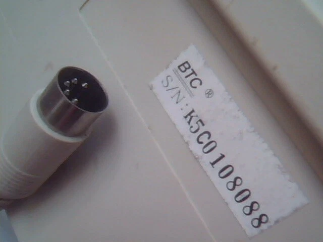 AT Keyboard with Windows keys BTC large DIN - vintage, working - image 6
