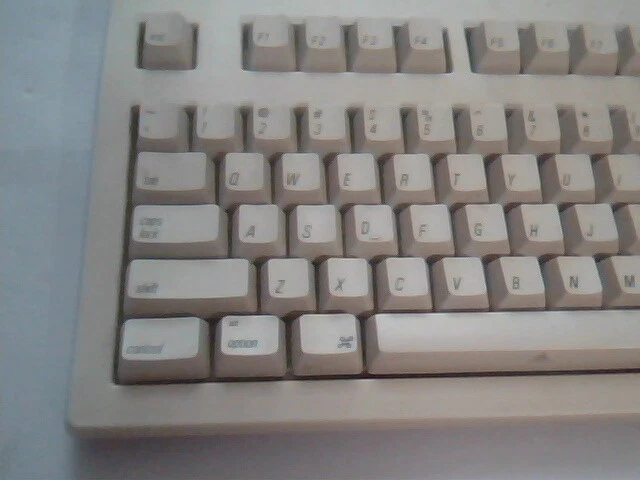 SIIG True Touch Formal Keyboard for Macintosh JK-MS0012 PS/2 - vintage, working - image 2